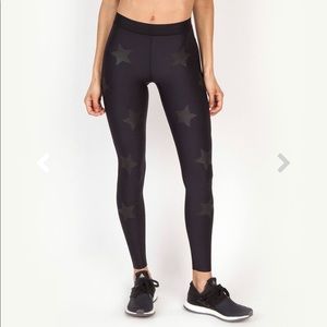 NWT ULTRACOR velvet star leggings (black)
